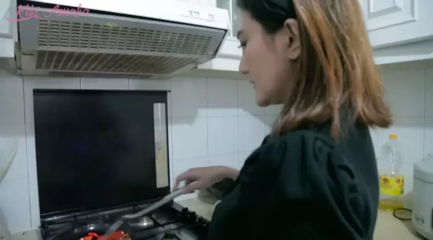 dapur Kiki Amalia mungil © YouTube dapur Kiki Amalia mungil © YouTube