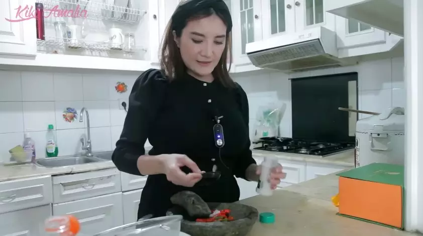 dapur Kiki Amalia mungil © YouTube dapur Kiki Amalia mungil © YouTube