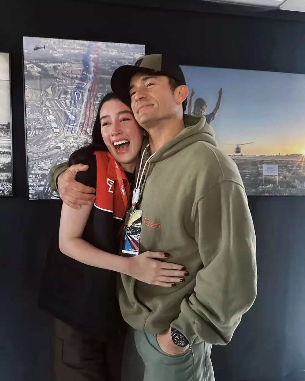 natasha ryder dirangkul orlando bloom © 2025 brilio.net