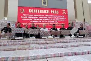 Viral penampakan gunungan uang sitaan Kejagung Rp11,8 triliun dari PT Wilmar Group terkait kasus CPO
