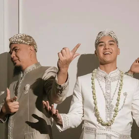 Ngunduh mantu Al Ghazali tanpa sponsor, Ahmad Dhani klaim habiskan dana seharga mobil Royce Rolls