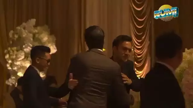 El Rumi dan Rizky Nazar akrab di resepsi Al Ghazali © 2025 YouTube