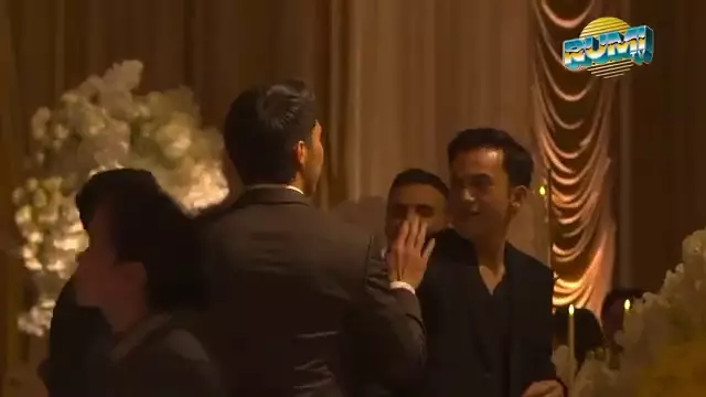 El Rumi dan Rizky Nazar akrab di resepsi Al Ghazali © 2025 YouTube