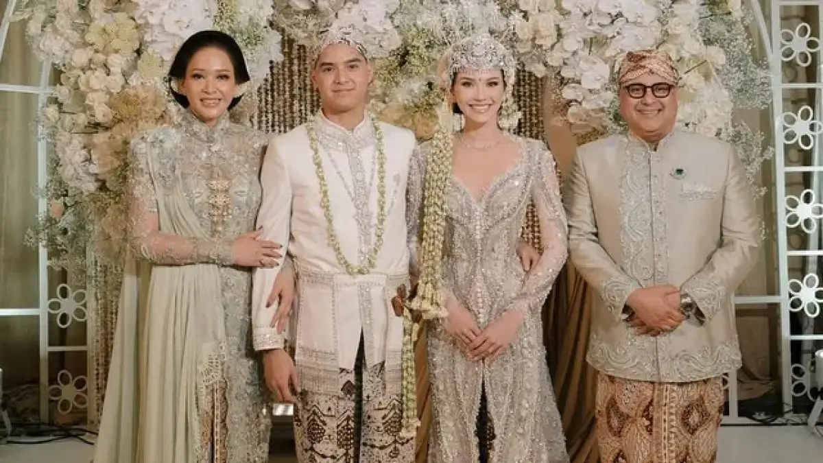 Penampakan jam tangan mewah Irwan Mussry di pernikahan Al Ghazali, harganya ditaksir lebih Rp3 Miliar