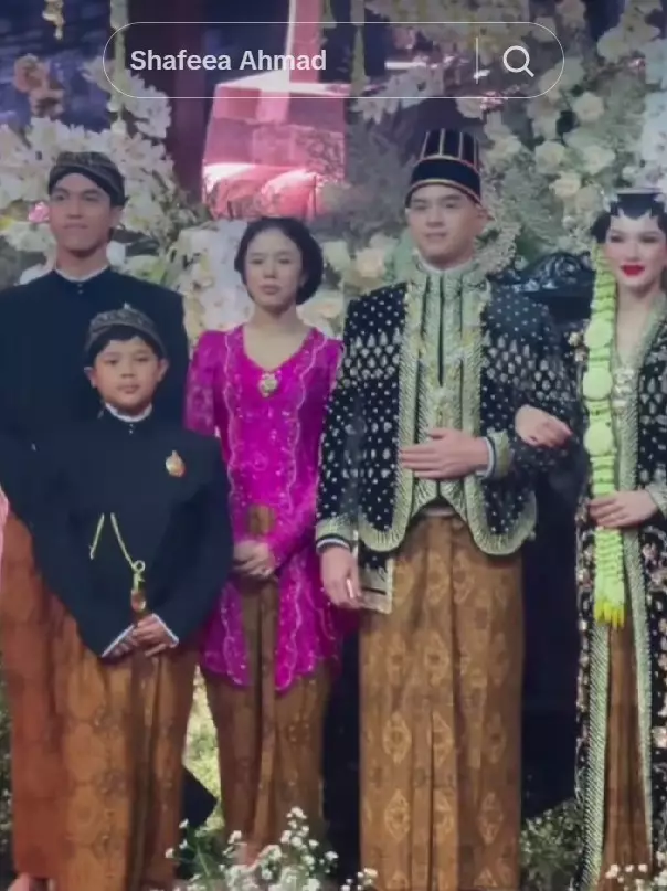 Al Ghazali cium kening Shafeea © TikTok Al Ghazali cium kening Shafeea © TikTok