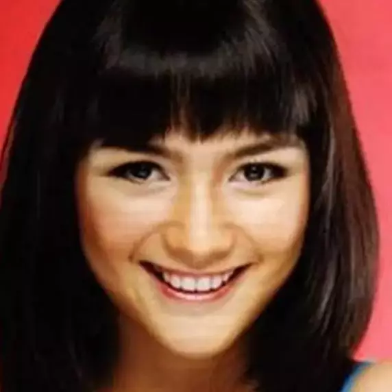 Kini anggun dengan berhijab, intip 11 potret lawas Citra Kirana di awal karier, imut dengan poni