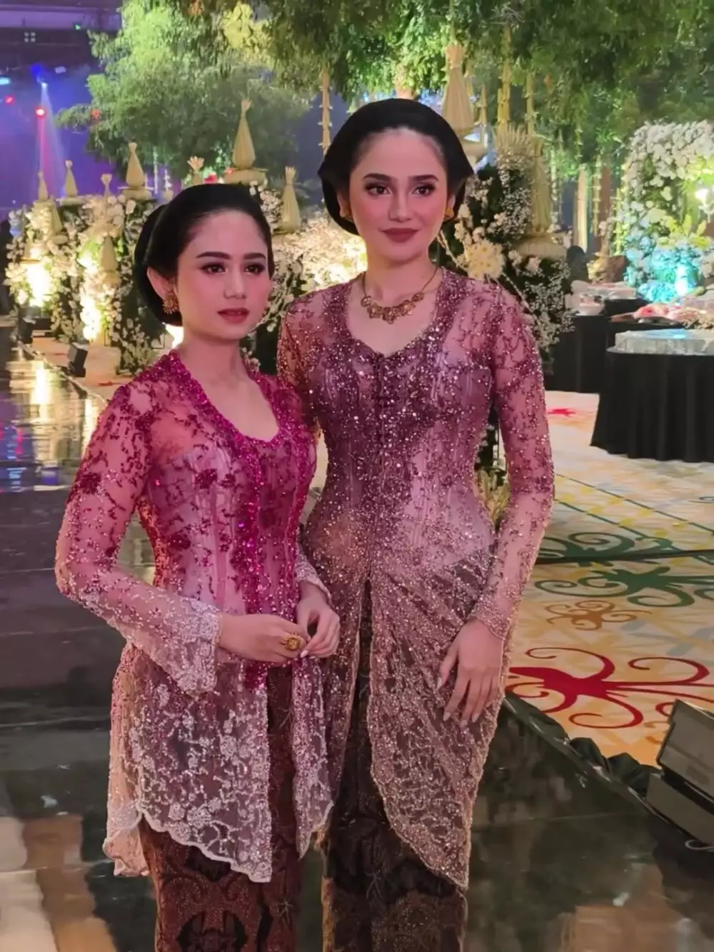 gaya makeup Syifa Hadju & Tissa Biani © 2025 brilio.net