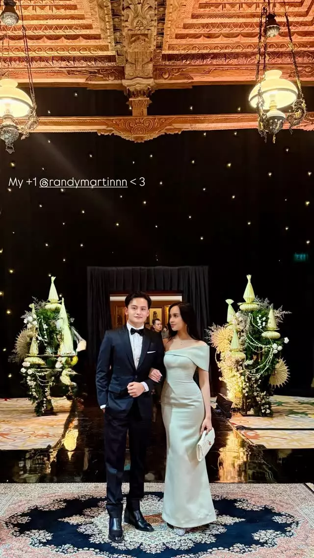 penampilan penyanyi di ngunduh mantu Al Ghazali © Instagram penampilan penyanyi di ngunduh mantu Al Ghazali © Instagram
