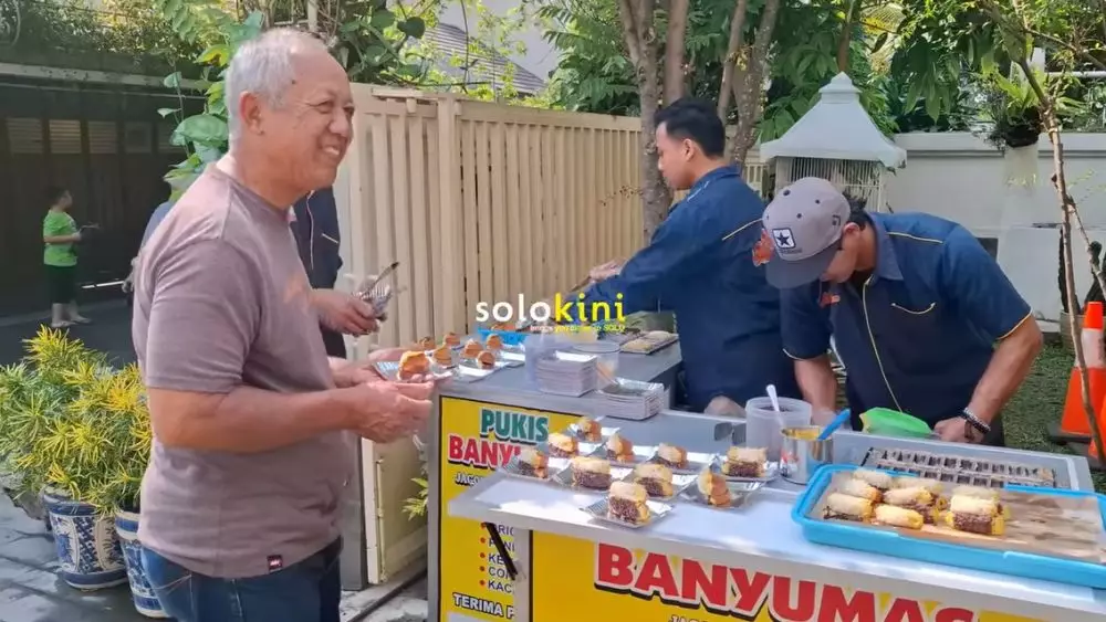 warga rayakan ulang tahun Jokowi © YouTube warga rayakan ulang tahun Jokowi © YouTube