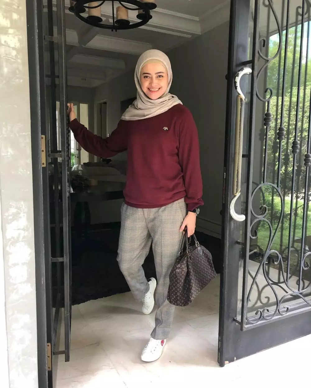 Ratna mantan pacar Bang Ojak © Instagram Ratna mantan pacar Bang Ojak © Instagram