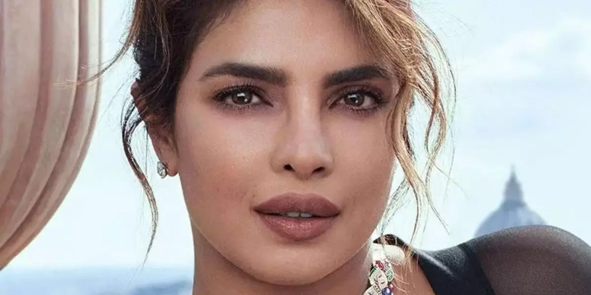 Priyanka Chopra cerita hampir mengalami cedera serius pada bagian matanya saat syuting Heads of State