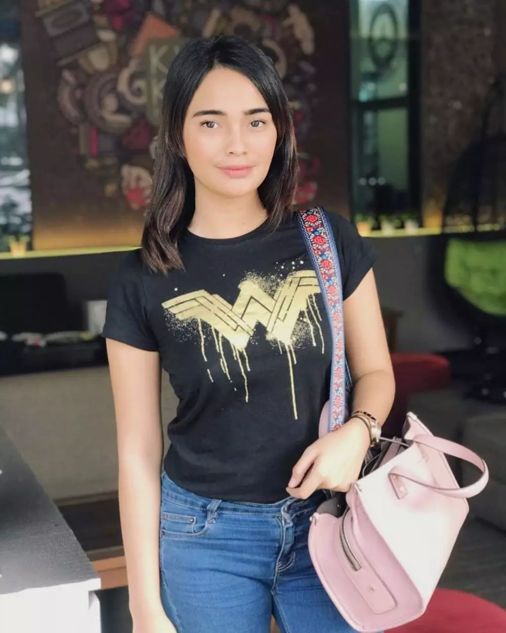 Pemeran Munaroh di TOP kini bikin pangling © berbagai sumber