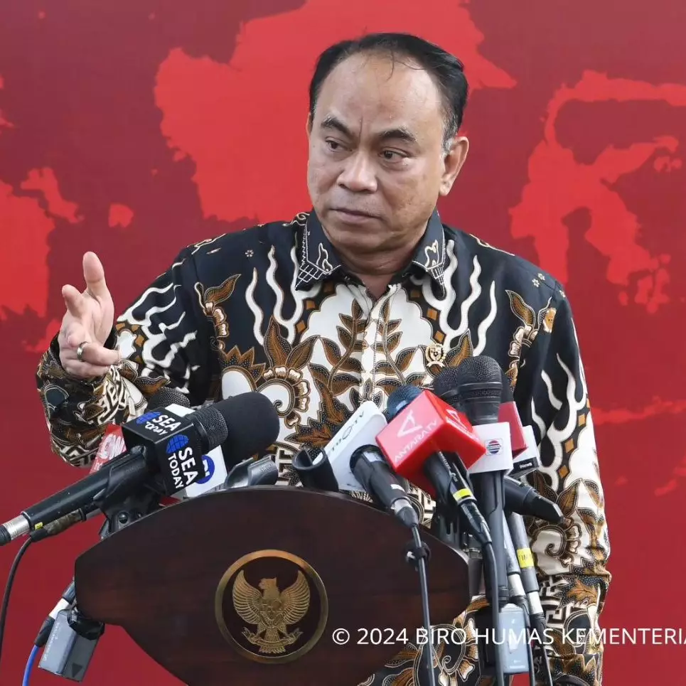 Budi Arie: Minimal 50 persen warga desa harus gabung Koperasi Merah Putih