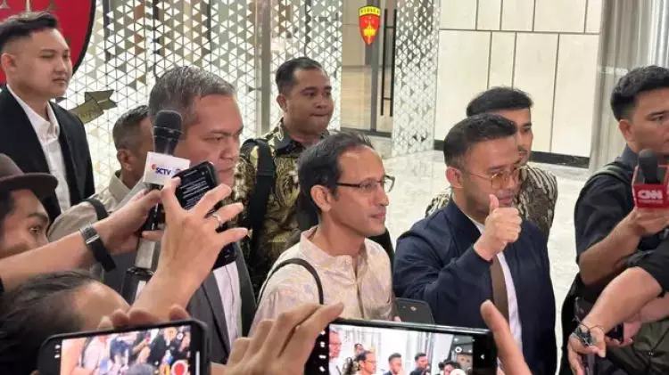Komentar Nadiem Makarim usai diperiksa Kejagung nyaris 12 jam terkait korupsi pengadaan laptop