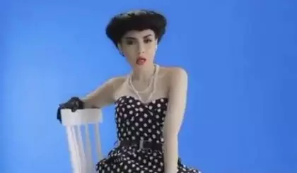 Wanita ini dulu jadi backing vocal Ahmad Dhani © berbagai sumber Wanita ini dulu jadi backing vocal Ahmad Dhani © berbagai sumber