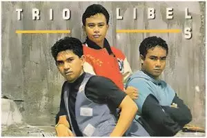 Foto masa muda 9 personel boyband 90-an, Roy Jordy tampil modis dengan tatanan rambut gondrong sebahu