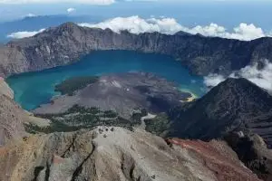Kemenpar sebut pendaki Brasil jatuh di Gunung Rinjani terpantau dalam kondisi tidak bergerak