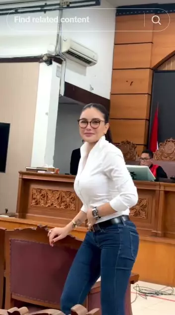 potret terbaru Nikita Mirzani jalani sidang © berbagai sumber