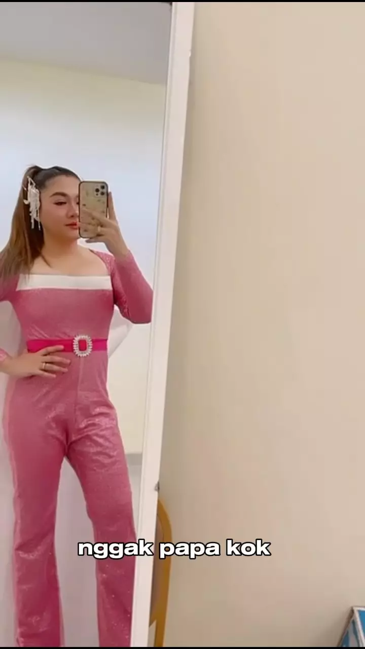 curhatan insecure Vicky Shu © berbagai sumber