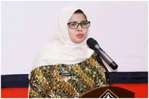 Terjerat kasus korupsi usai pulang dari Tanah Suci, ini profil mantan Bupati Blitar Rini Syarifah