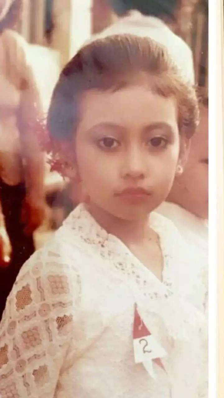 masa kecil pesinetron pakai baju adat © instagram