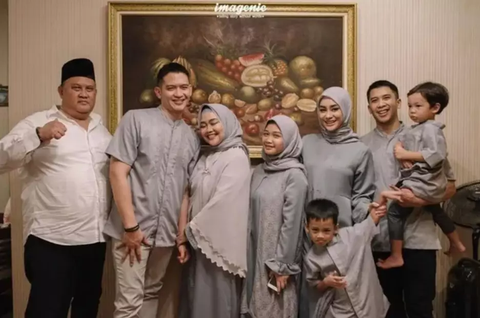 Fakta ayah Rezky Aditya digugat wanita © Instagram Fakta ayah Rezky Aditya digugat wanita © Instagram