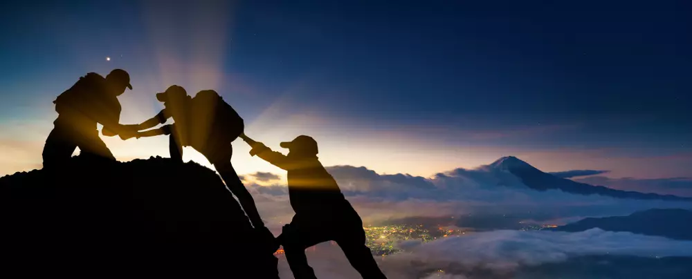 kelelahan saat naik gunung © 2025 berbagai sumber