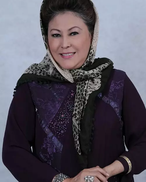 Potret lawas Merry Mustaf dulu model catwalk © 2025 brilio.net