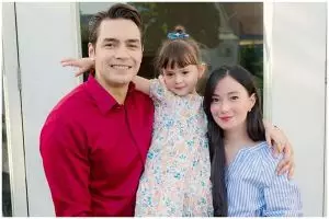 Senang masak setelah punya anak, begini 6 cara Asmirandah menata dapur sederhana penuh perabotan