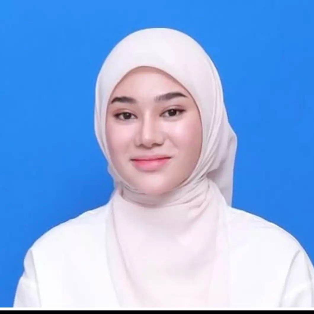 Pajang foto berlatar biru, Clara Shinta umumkan segera lepas status janda, ini sosok calon suaminya