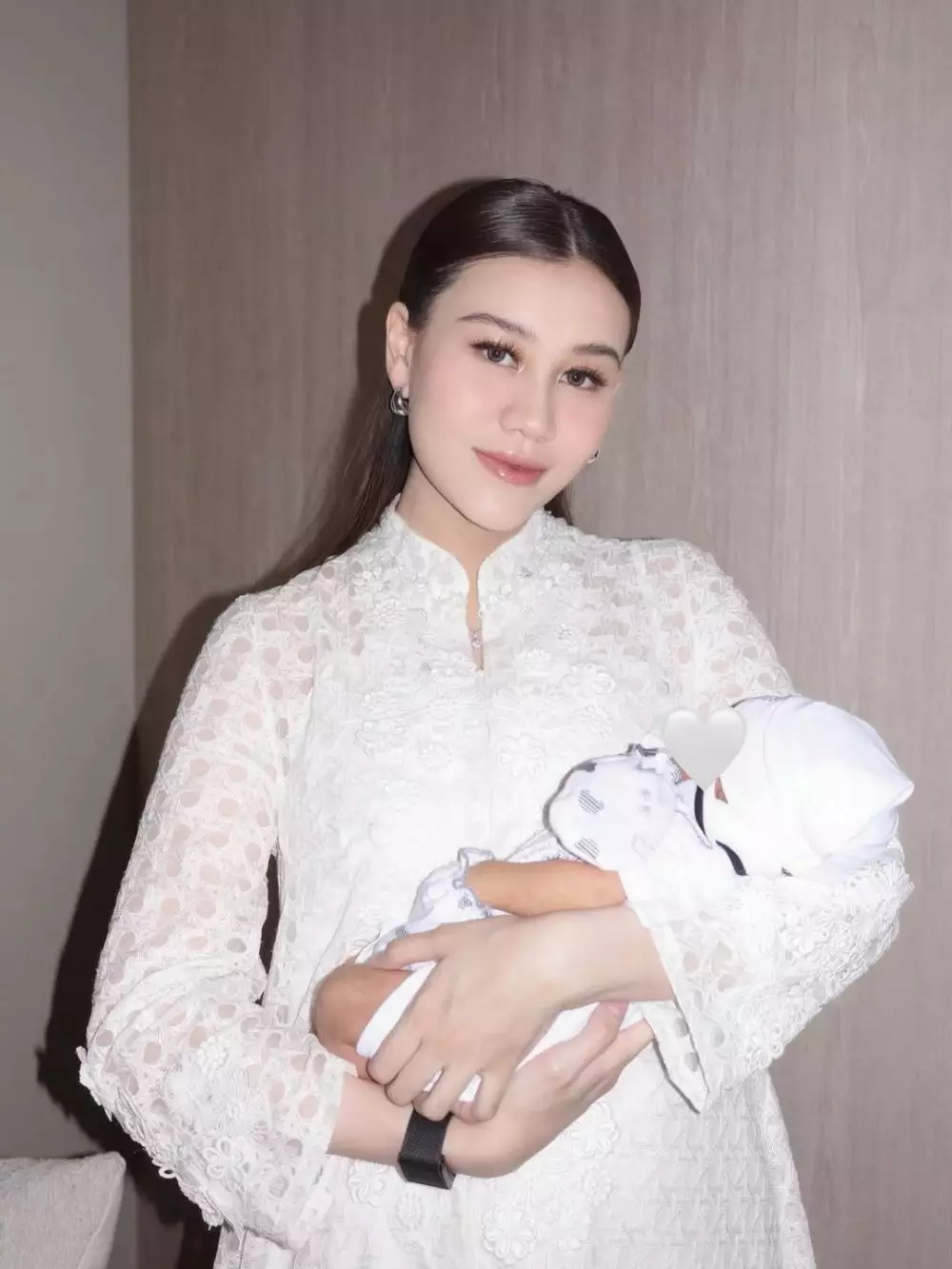 Akikah Arash anak Aaliyah Massaid dan Thariq Halilintar © 2025 Instagram Akikah Arash anak Aaliyah Massaid dan Thariq Halilintar © 2025 Instagram