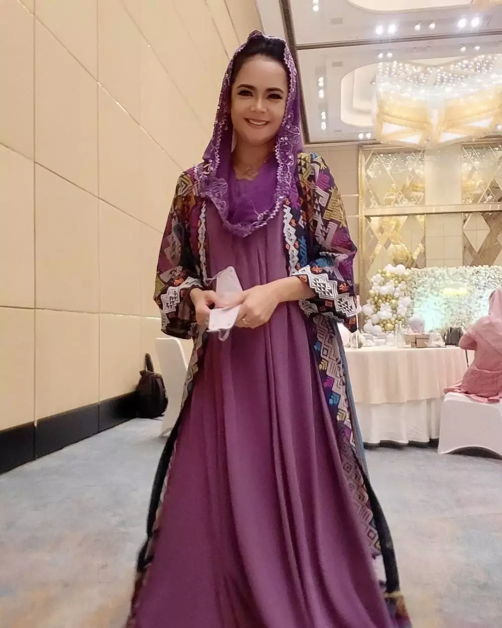 Shezy Idris banting setir jualan makanan dan pakaian © 2025 Instagram