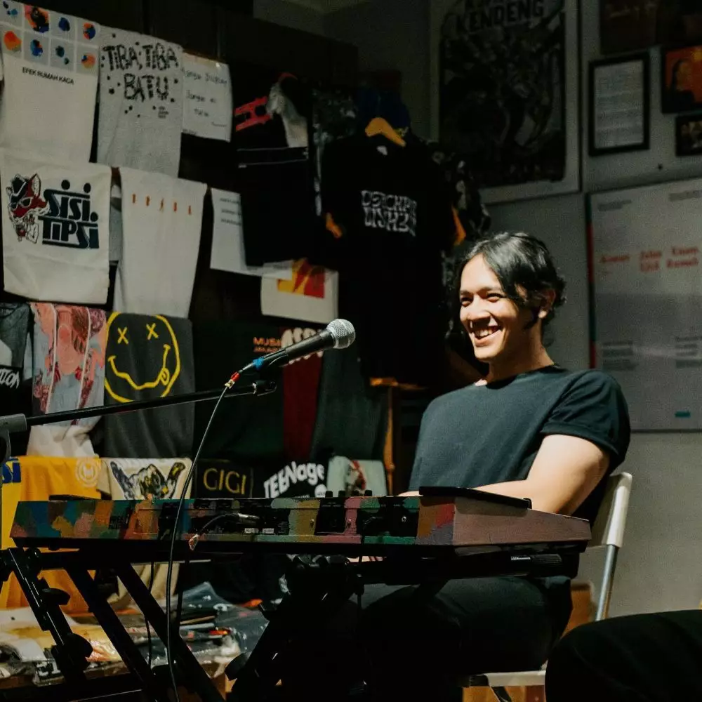 sosok faishal calon suami nadin amizah © 2025 Instagram