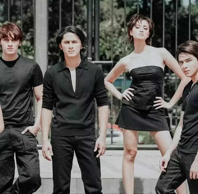 potret masa muda Indra Bruggman © berbagai sumber