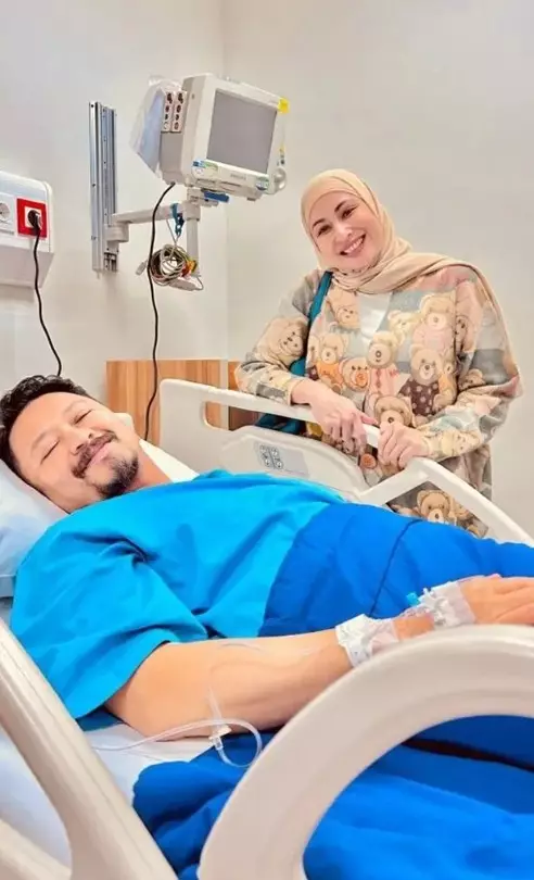 Potret Ferry Maryadi dirawat di rumah sakit © 2025 brilio.net Potret Ferry Maryadi dirawat di rumah sakit © 2025 brilio.net