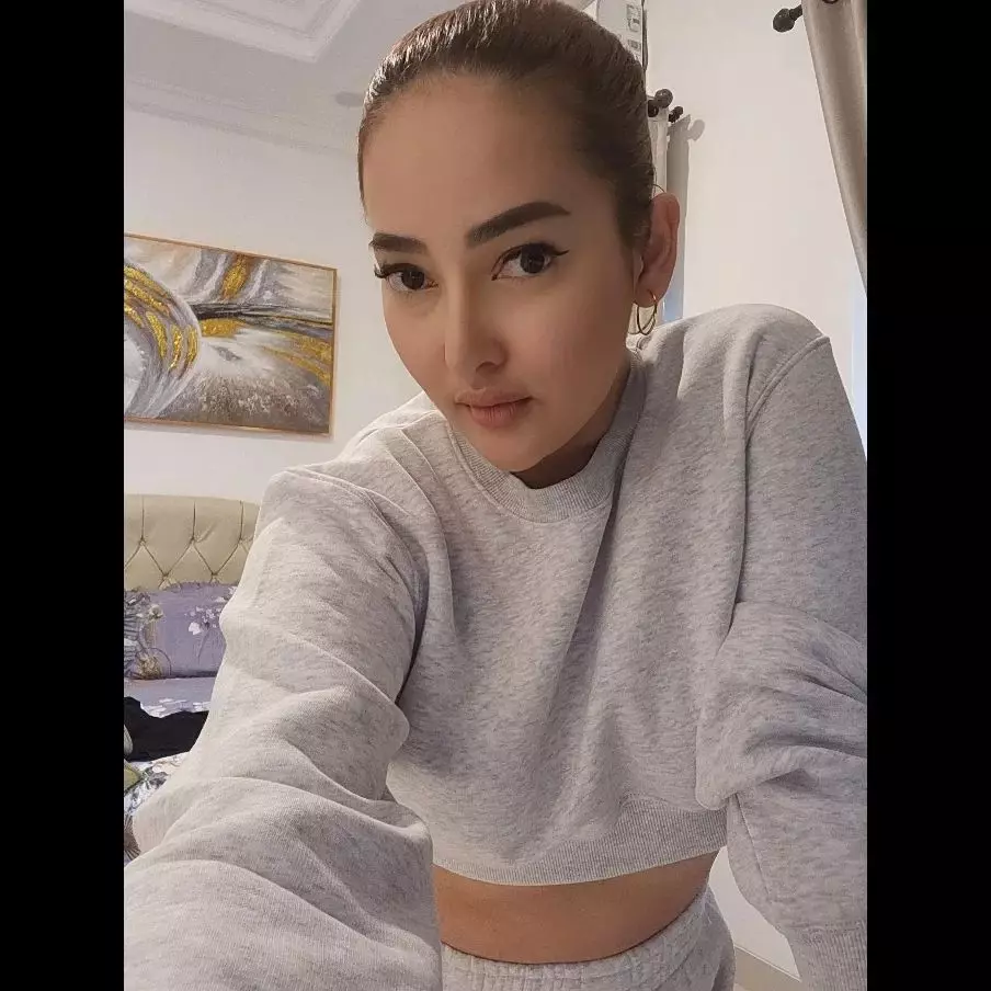 Mimin Tukang Ojek Pengkolan Faradina Tika © berbagai sumber Mimin Tukang Ojek Pengkolan Faradina Tika © berbagai sumber