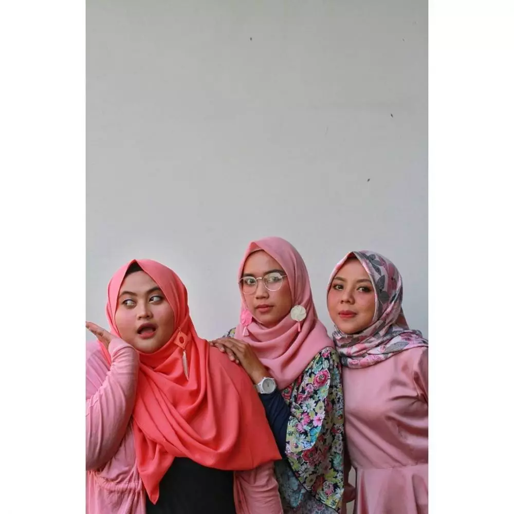 potret terbaru istri kang komar © 2023 brilio.net