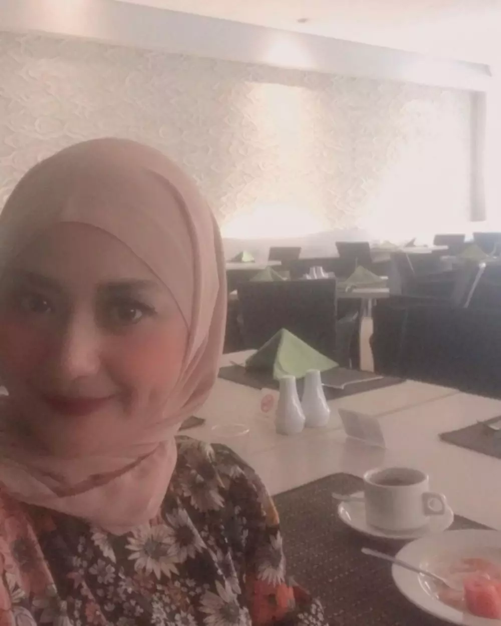 Santi Jin dan Jun berjilbab berbagai sumber