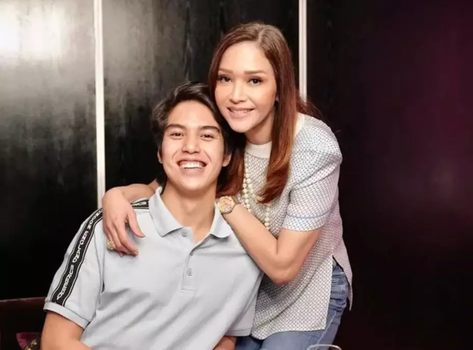 reaksi El Rumi bikin geregetan netizen © berbagai sumber