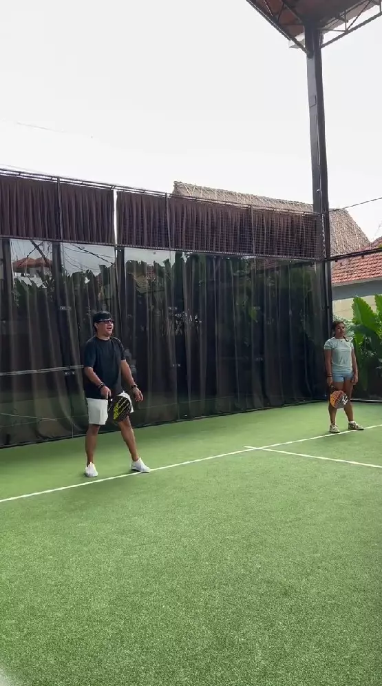 Andre Taulany ajak anak-anak liburan ke Bali © Instagram