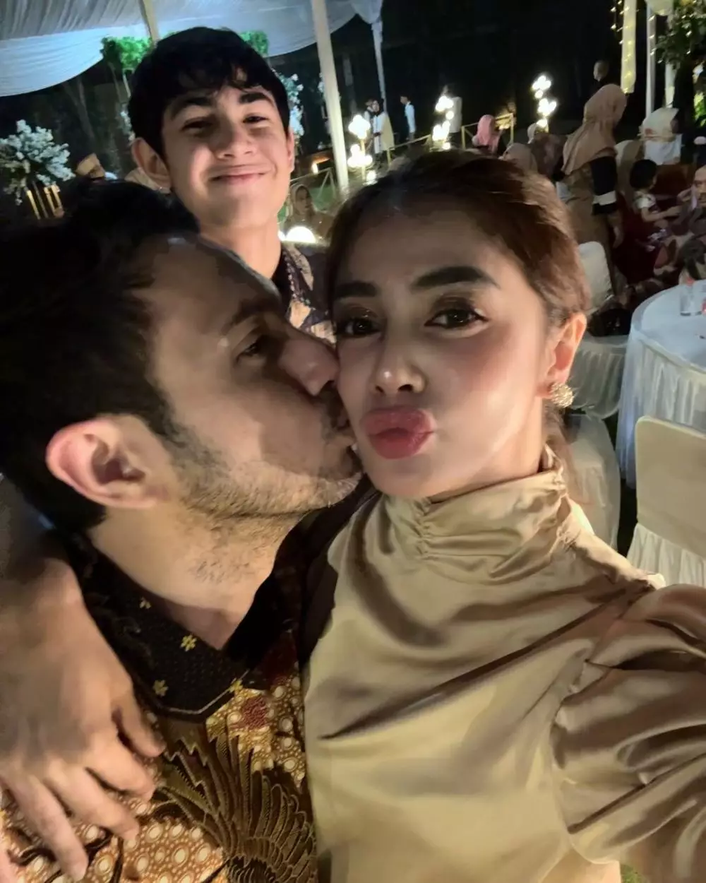 curhatan Rifki Balweel Biby Alraen lepas hijab © Instagram