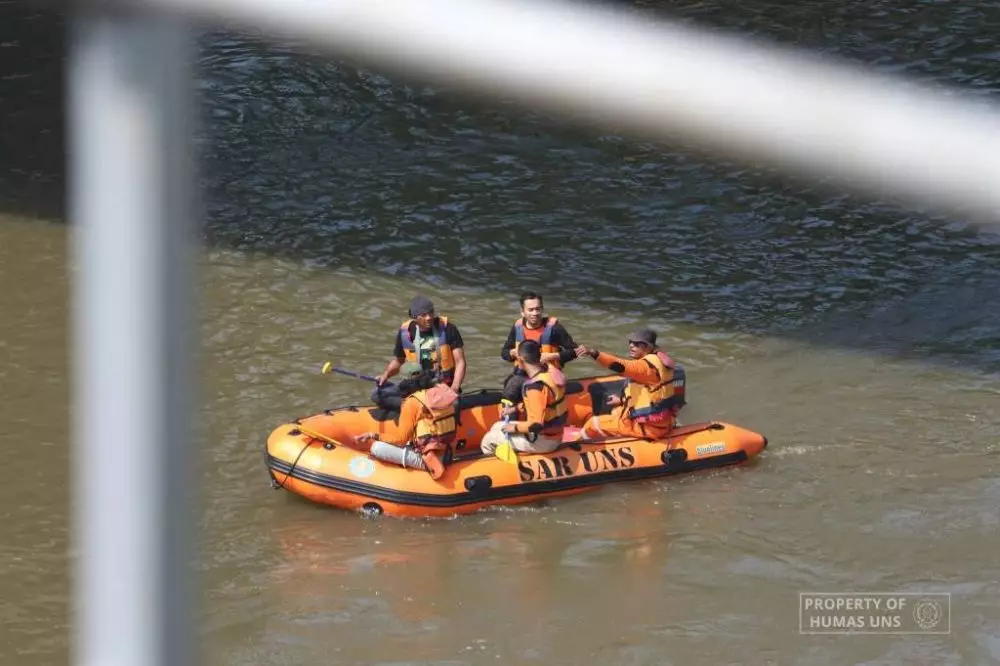 fakta mahasiswa uns bunuh diri © 2025 berbagai sumber