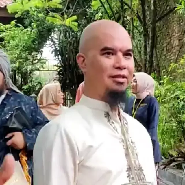 Usai bikin geger, kini unggahan Ahmad Dhani soal video gibah dan fitnah Maia Estianty lenyap