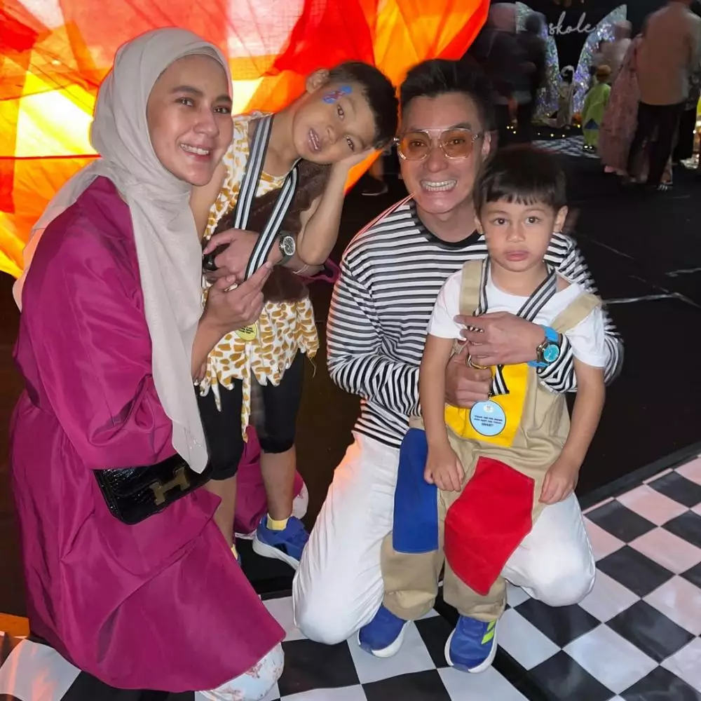 Paula Verhoeven dan Baim Wong hadiri wisuda anak usia cerai © 2025 Instagram