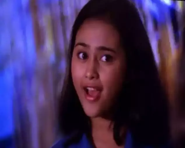 potret lawas Sarah Sechan bintangi iklan jadul © 2023 brilio.net potret lawas Sarah Sechan bintangi iklan jadul © 2023 brilio.net