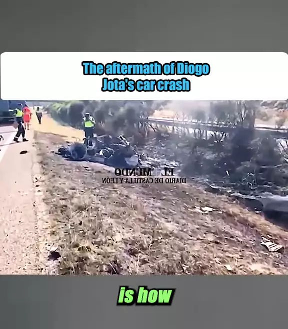 Kondisi mobil Diogo Jota usai kecelakaan © 2025 TikTok Kondisi mobil Diogo Jota usai kecelakaan © 2025 TikTok