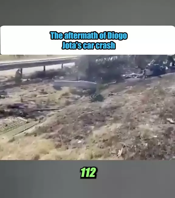 Kondisi mobil Diogo Jota usai kecelakaan © 2025 TikTok Kondisi mobil Diogo Jota usai kecelakaan © 2025 TikTok