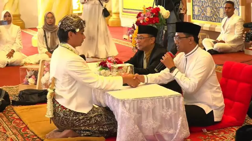 Momen akad nikah Megawati Hangestri dan Dio Novandra © 2025 YouTube