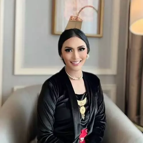 Viral istri Menteri UMKM minta fasilitas ke Eropa? ini sosok Agustina Hastarini yang dulunya artis
