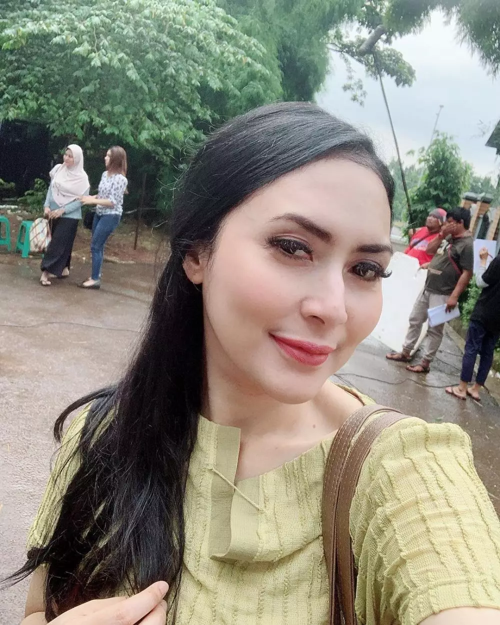 Potret lawas Tina Astari saat jadi artis © 2025 Instagram